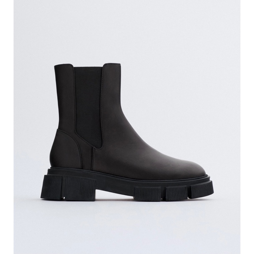 Zara lug sole low heel leather ankle boots